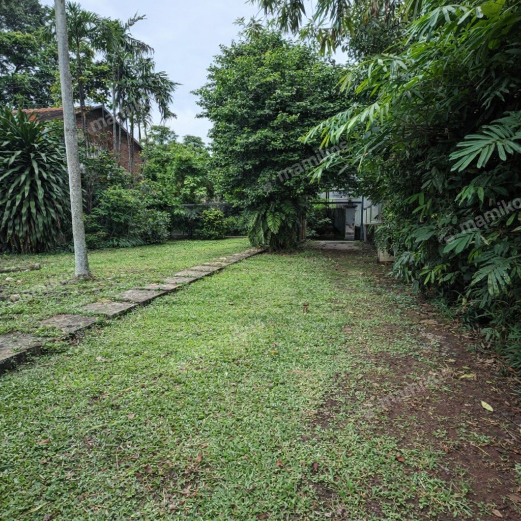 Rumah Sertifikat SHM 3 Kamar Tidur 3 Kamar Mandi Kemang Jakarta Selatan - Photo 2