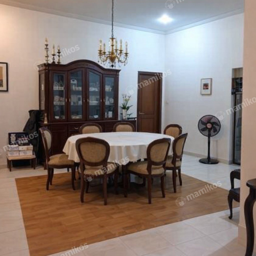 Rumah Sertifikat SHM 7 Kamar Tidur 5 Kamar Mandi Kebayoran Baru Jakarta Selatan - Photo 4