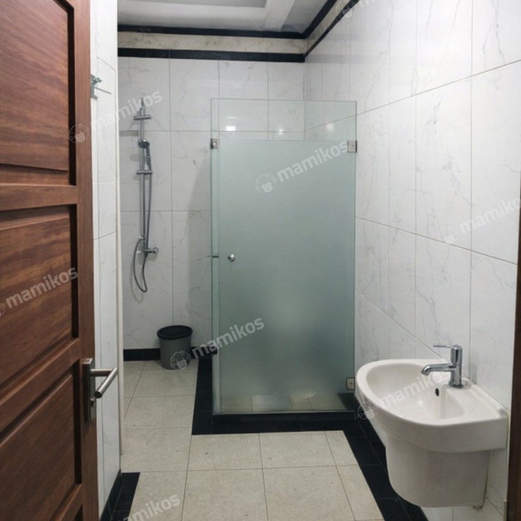 Rumah Sertifikat SHM 3 Kamar Tidur 3 Kamar Mandi Jatinegara Jakarta Timur - Photo 2