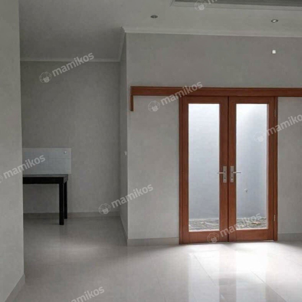 Rumah Sertifikat SHM 4 Kamar Tidur 3 Kamar Mandi Taman Mini Jakarta Timur - Photo 2