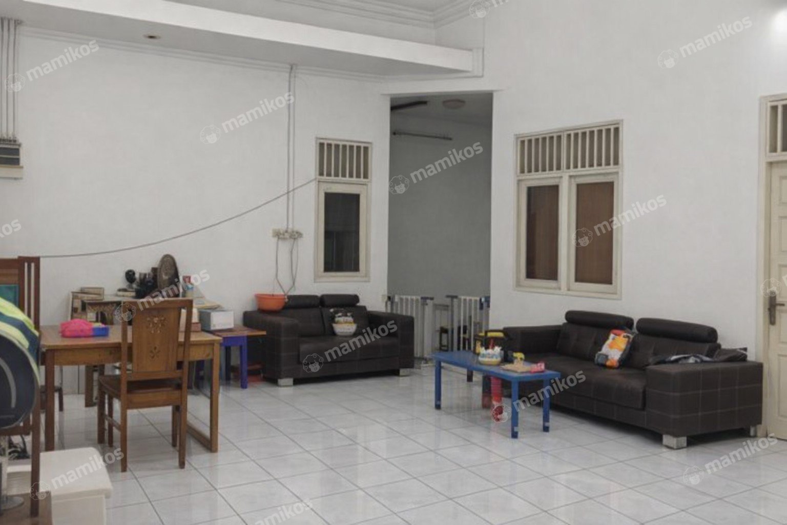 Rumah Sertifikat SHM 10 Kamar Tidur 3 Kamar Mandi Citra Garden Jakarta Barat