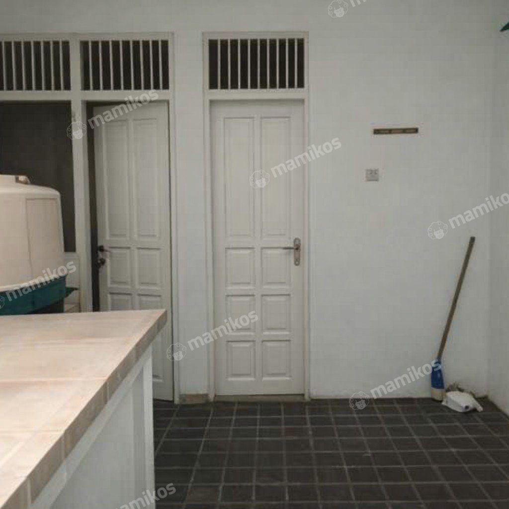 Rumah Sertifikat SHM 2 Kamar Tidur 2 Kamar Mandi Citra Garden Jakarta Barat - Photo 2