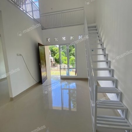 Rumah Sertifikat SHM 2 Kamar Tidur 1 Kamar Mandi Sleman Yogyakarta - Photo 2