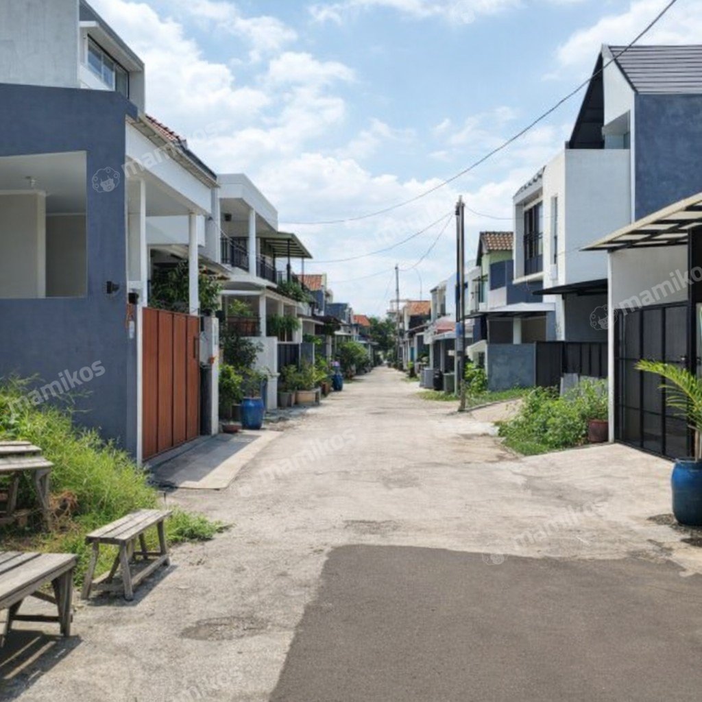 Rumah Sertifikat SHM 3 Kamar Tidur 3 Kamar Mandi Cijantung Jakarta Timur - Photo 3