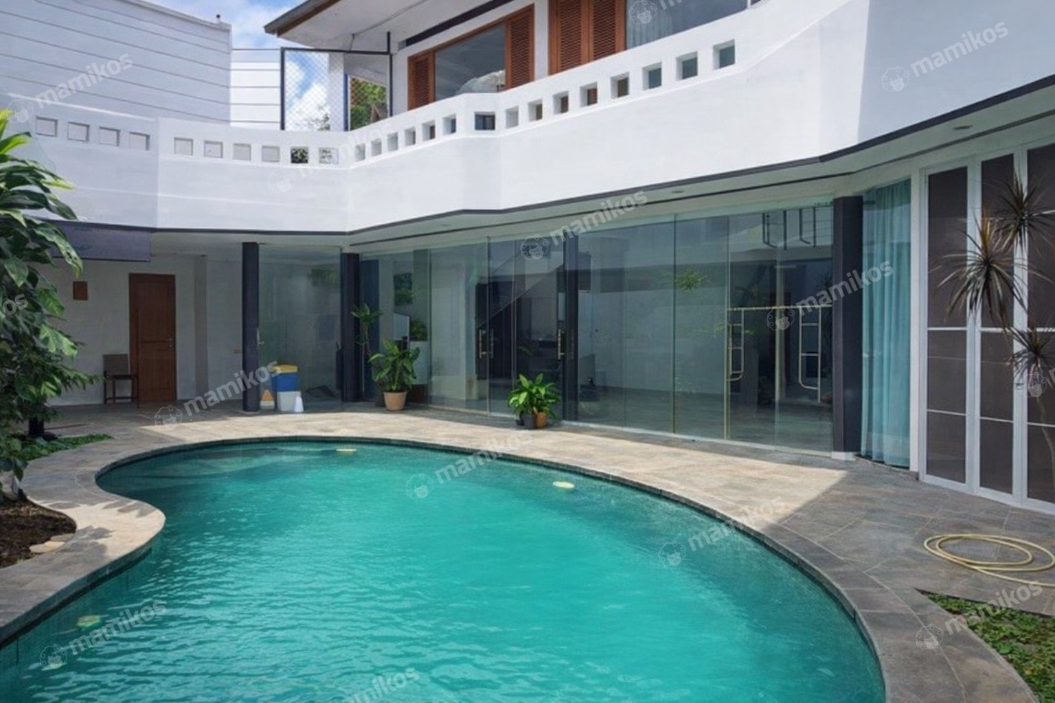 Rumah Sertifikat SHM 6 Kamar Tidur 5 Kamar Mandi Kebayoran Baru Jakarta Selatan