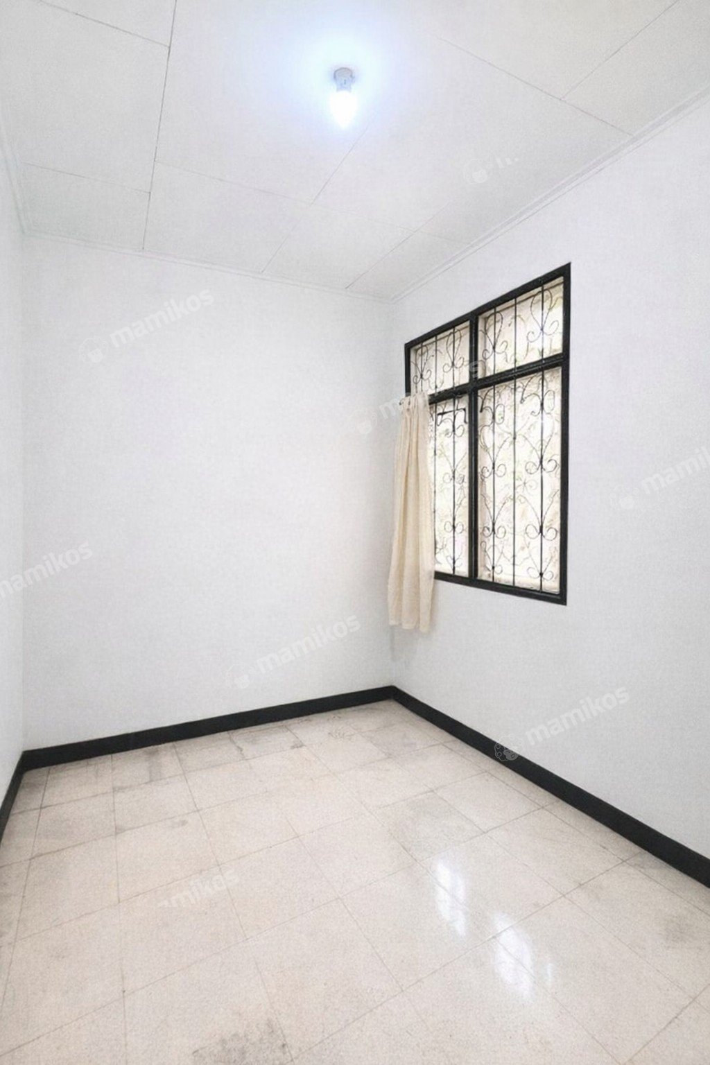 Rumah Sertifikat SHM 3 Kamar Tidur 1 Kamar Mandi Sektor 1 - Bintaro Jakarta Selatan - Photo 2