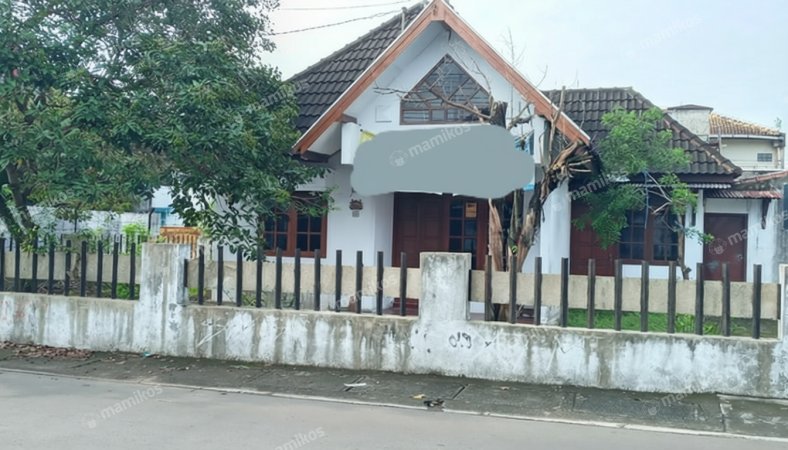 Rumah 6KT 2KM Caturtunggal Yogyakarta