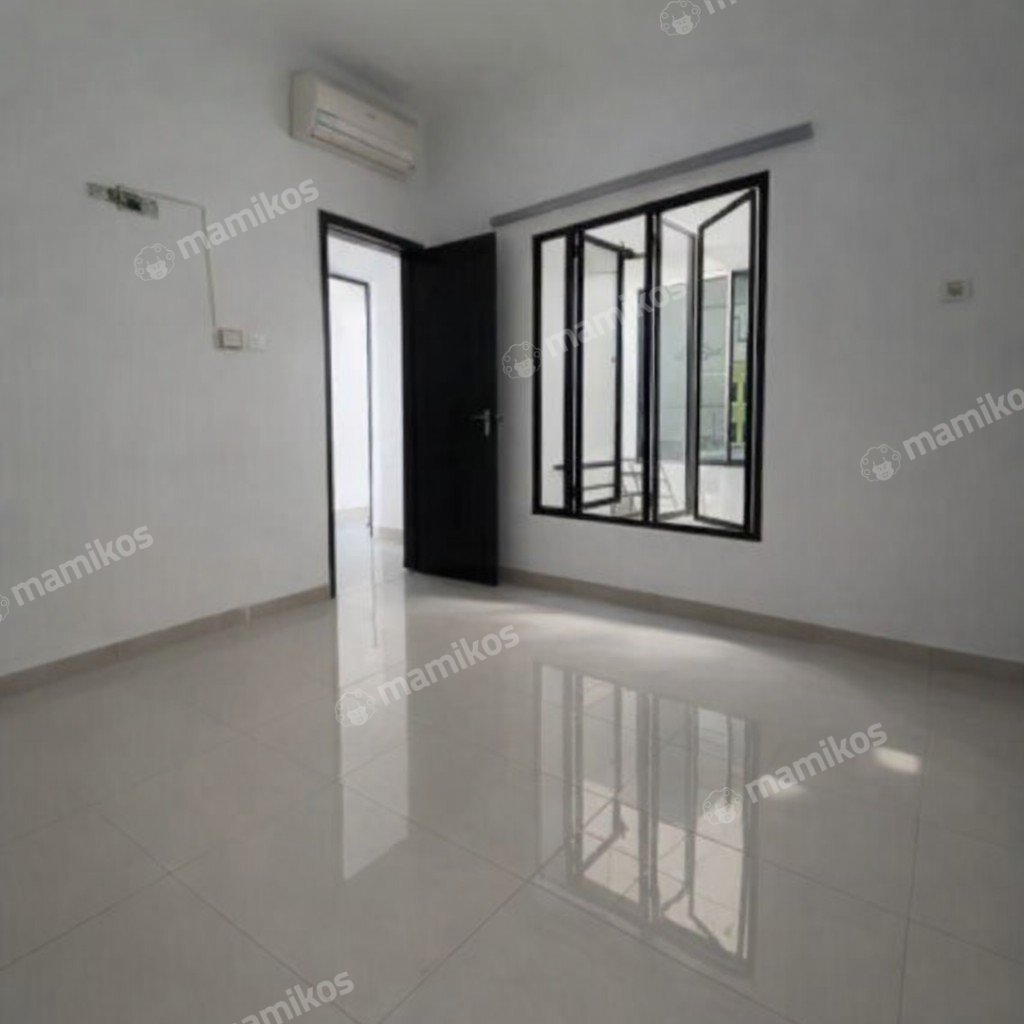 Rumah Sertifikat SHM 3 Kamar Tidur 3 Kamar Mandi Rawamangun Jakarta Timur - Photo 2