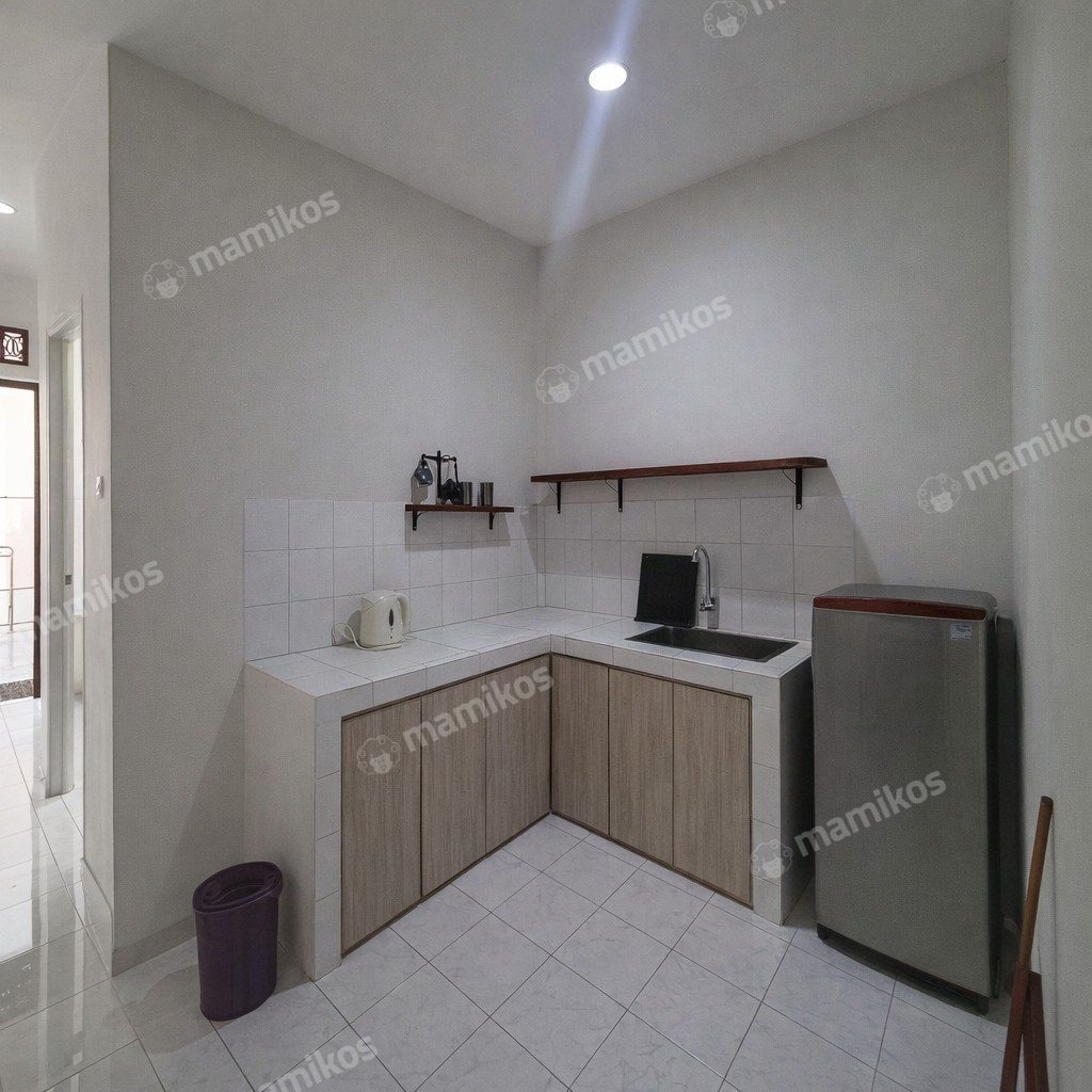 Rumah Sertifikat SHM 5 Kamar Tidur 4 Kamar Mandi Jagakarsa Jakarta Selatan - Photo 3