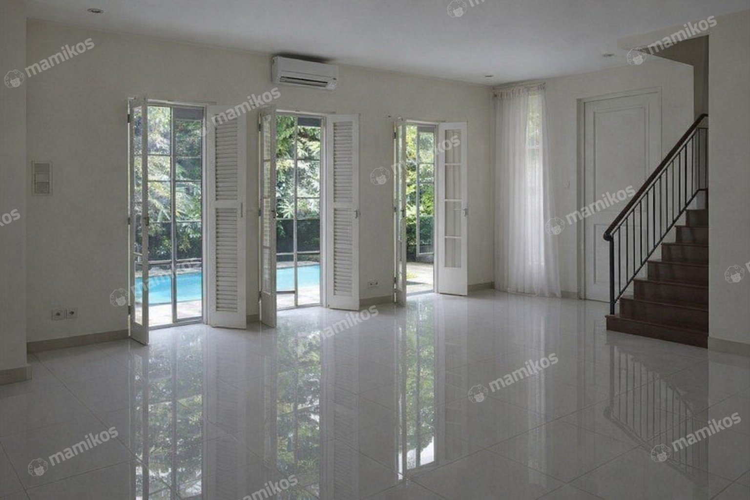 Rumah Sertifikat SHM 3 Kamar Tidur 3 Kamar Mandi Kemang Jakarta Selatan - Photo 3