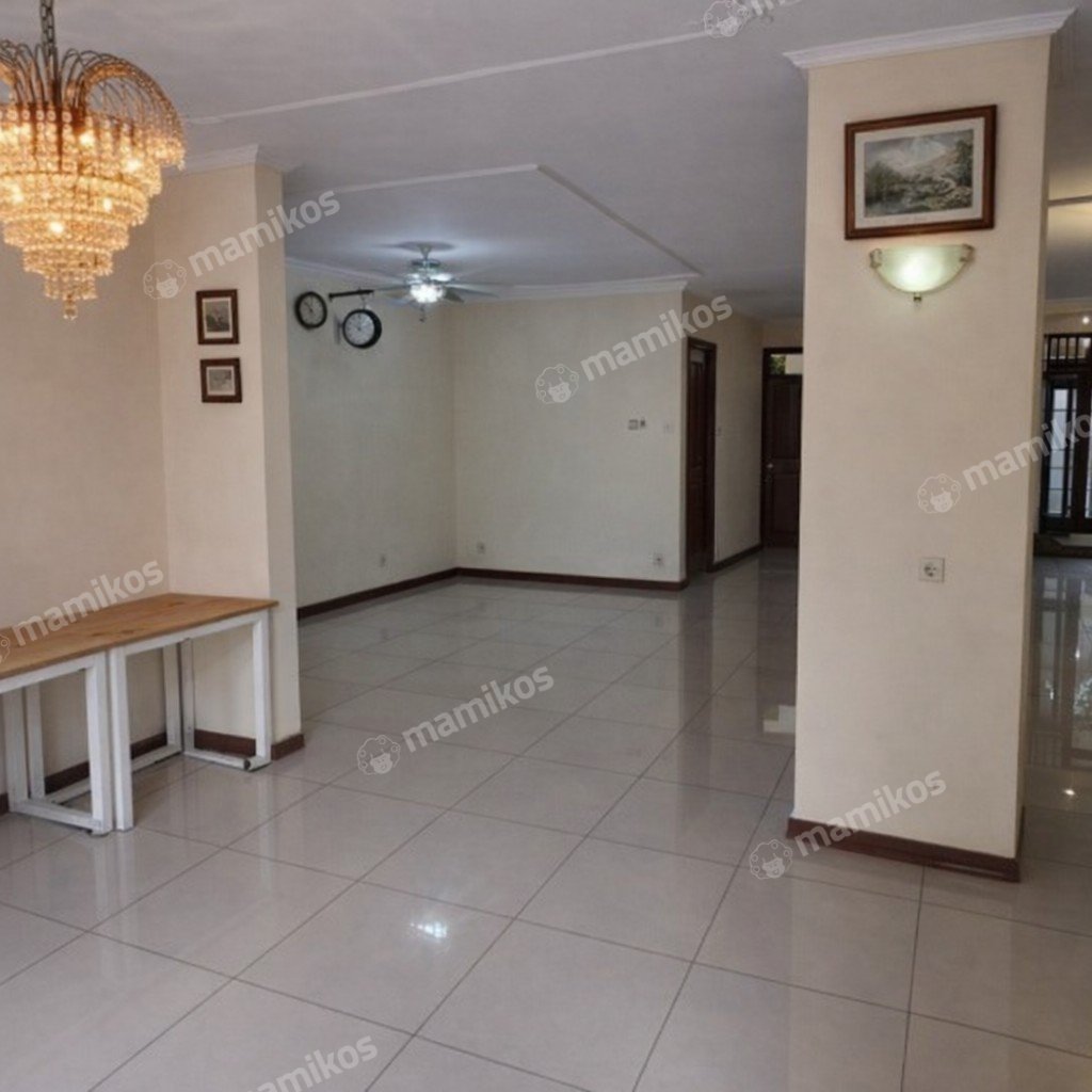 Rumah Sertifikat SHM 3 Kamar Tidur 3 Kamar Mandi Duren Sawit Jakarta Timur - Photo 2