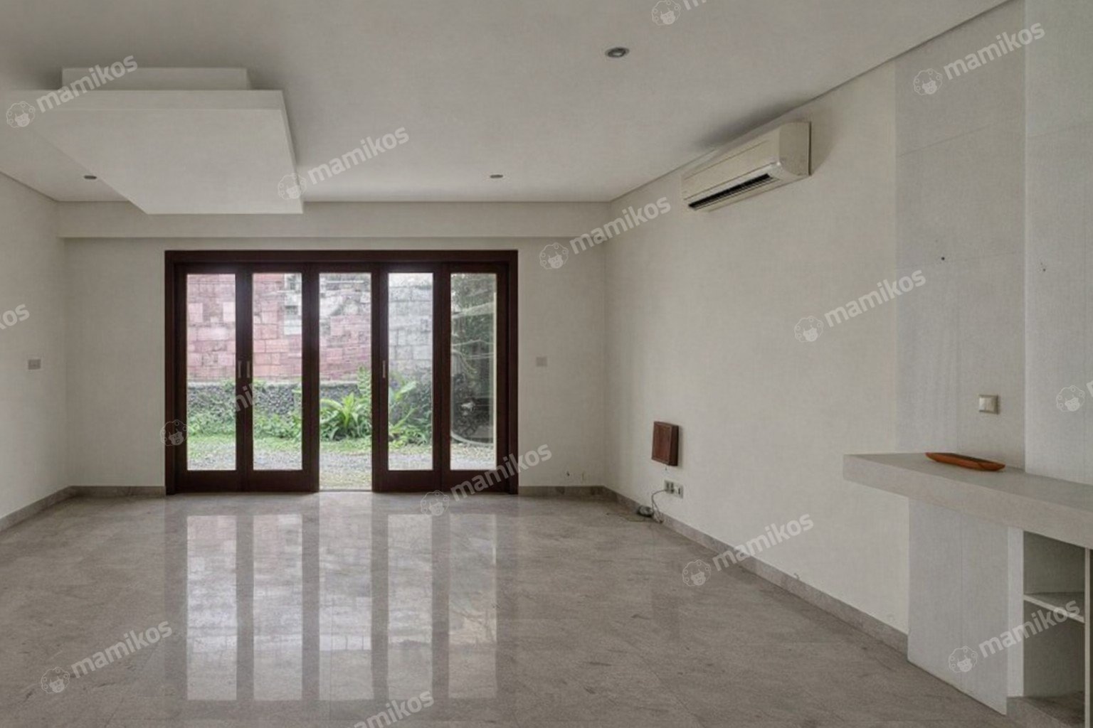 Rumah Sertifikat SHM 4 Kamar Tidur 3 Kamar Mandi Pondok Indah Jakarta Selatan