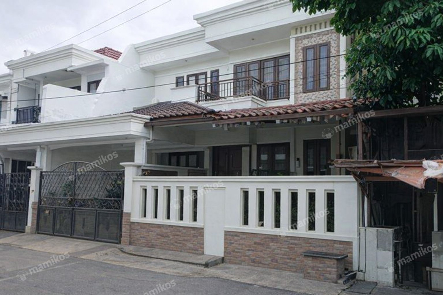 Rumah Sertifikat SHM 5 Kamar Tidur 6 Kamar Mandi Duren Sawit Jakarta Timur - Photo 4
