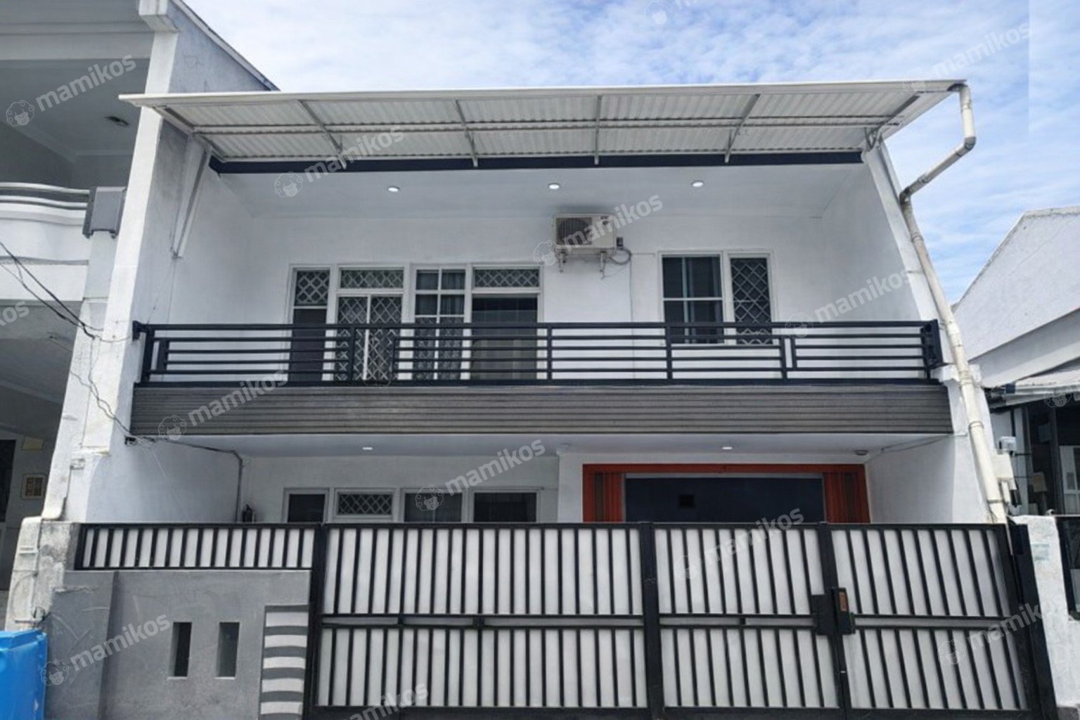 Rumah 4KT 2KM Jelambar Jakarta Barat