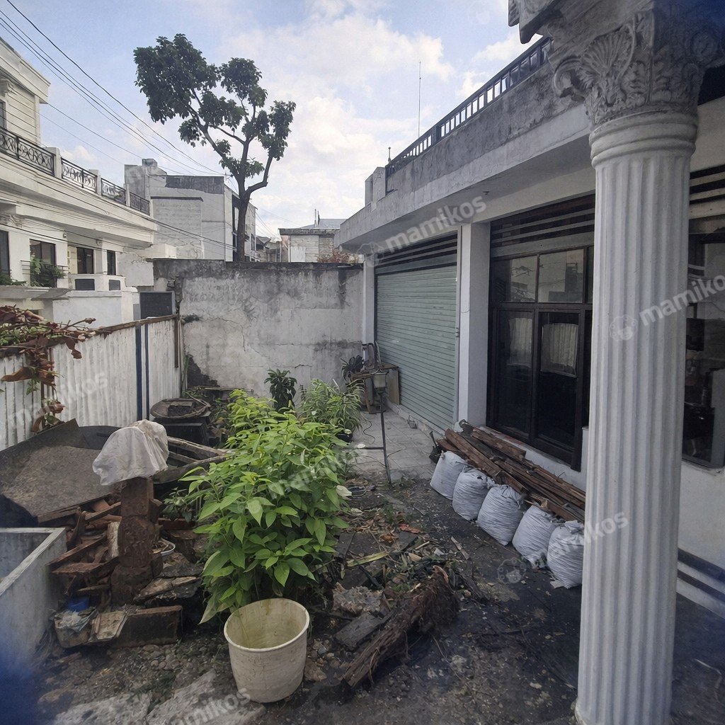 Rumah Sertifikat HGB 3 Kamar Tidur 1 Kamar Mandi Menteng Dalam Jakarta Selatan - Photo 5