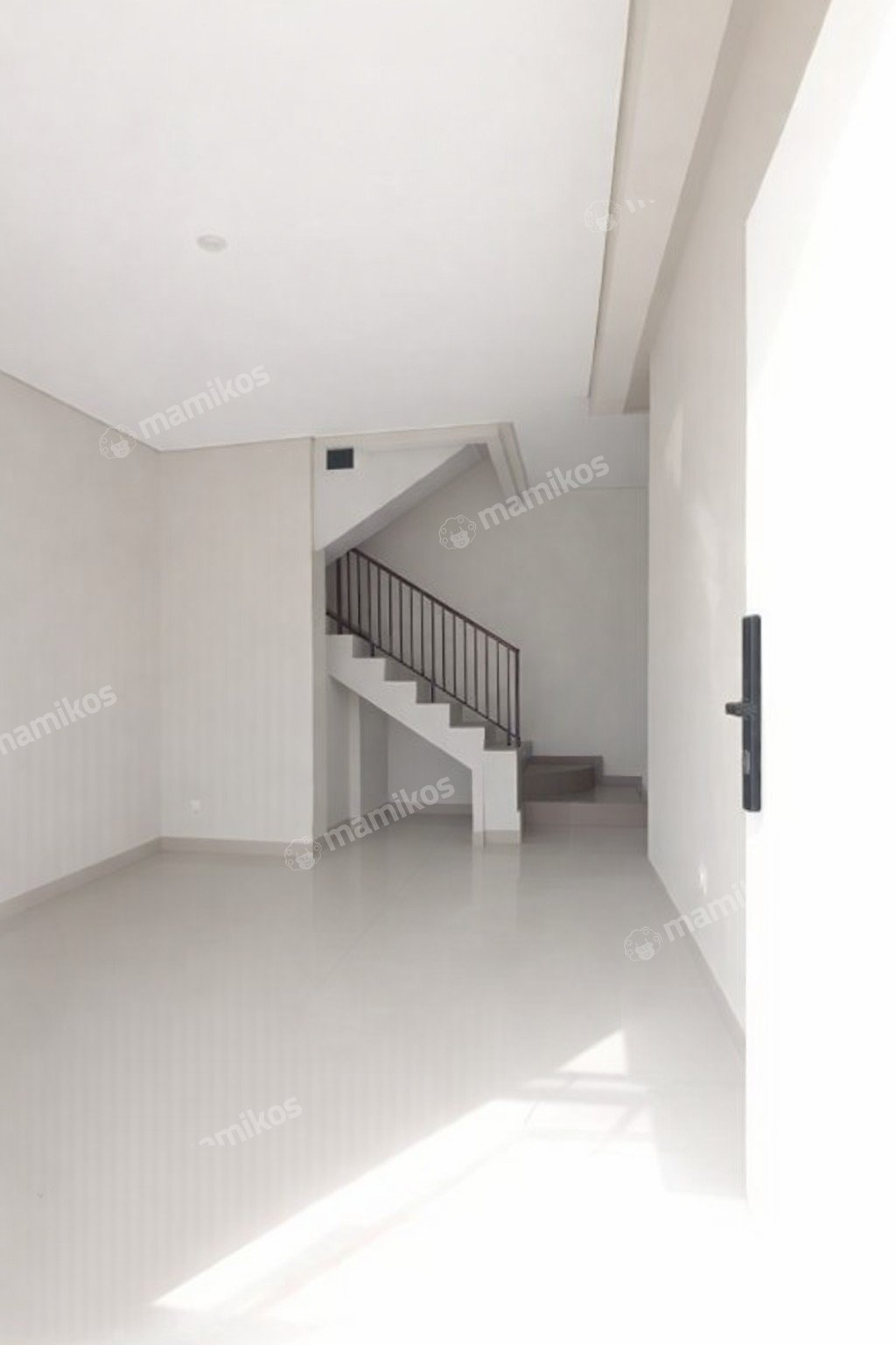 Rumah Sertifikat SHM 3 Kamar Tidur 3 Kamar Mandi Ciracas Jakarta Timur - Photo 3