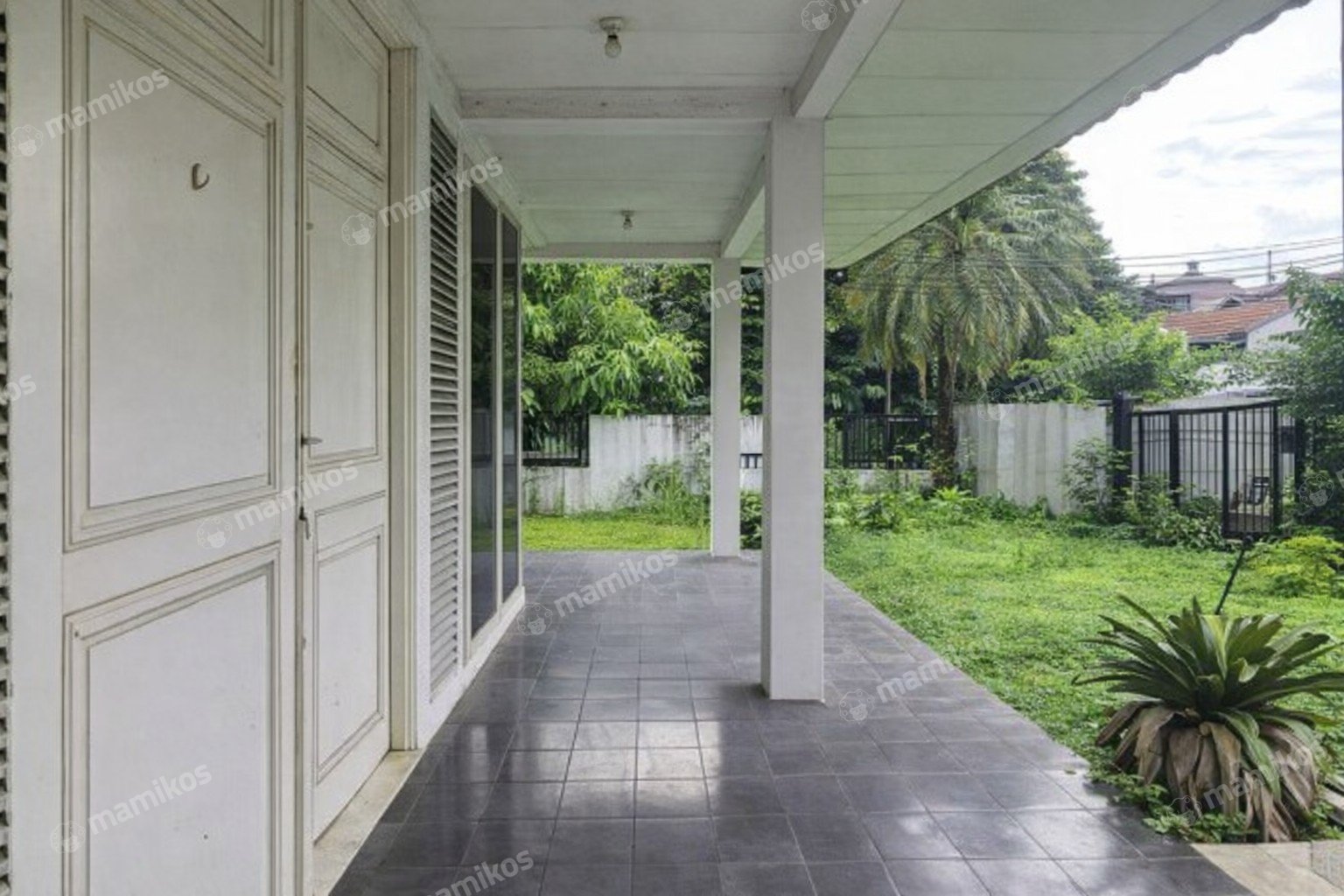Rumah Sertifikat HGB 3 Kamar Tidur 2 Kamar Mandi Pondok Indah Jakarta Selatan