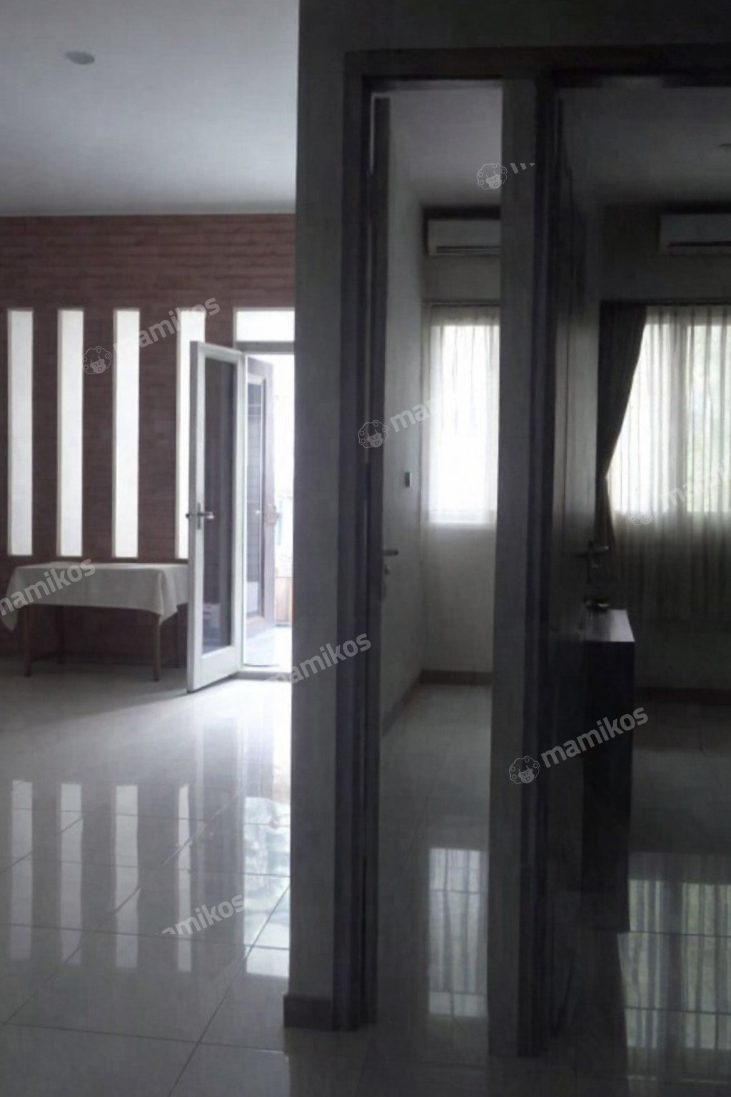 Rumah Sertifikat SHM 5 Kamar Tidur 4 Kamar Mandi Legenda Wisata Jakarta Timur - Photo 4