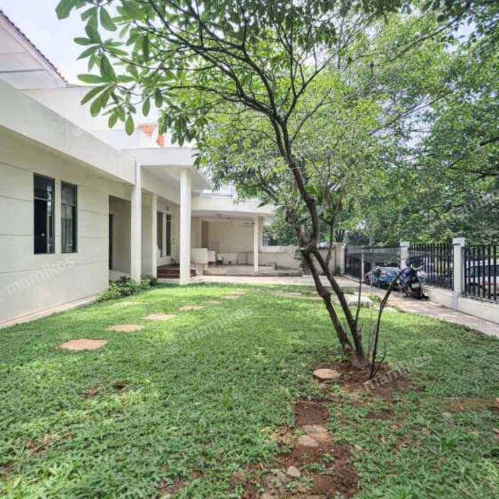 Rumah Sertifikat SHM 9 Kamar Tidur 4 Kamar Mandi Kebayoran Baru Jakarta Selatan - Photo 2