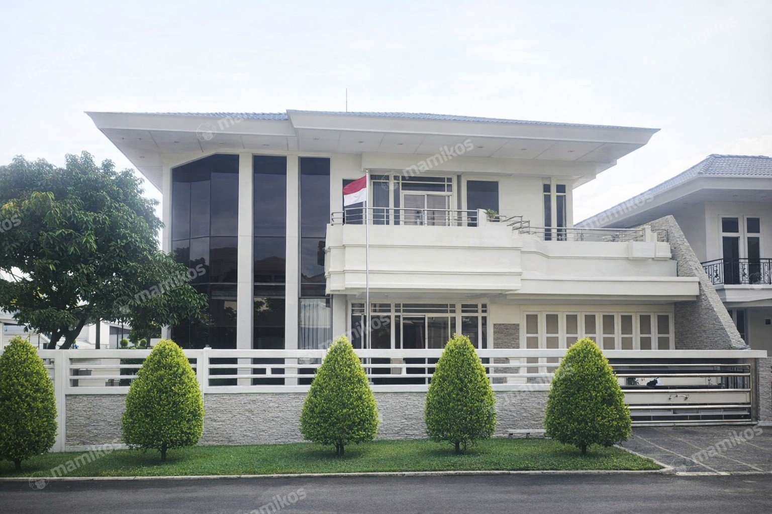 Rumah Sertifikat SHM 5 Kamar Tidur 5 Kamar Mandi Penjaringan Jakarta Utara