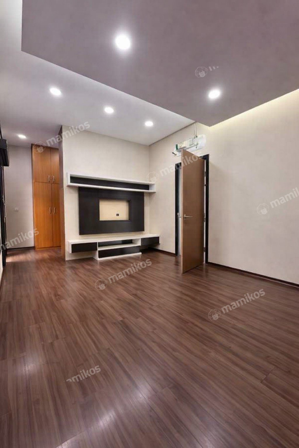 Rumah 7 Kamar Tidur 5 Kamar Mandi 3 Lantai Pantai Indah Kapuk Jakarta Utara - Photo 3