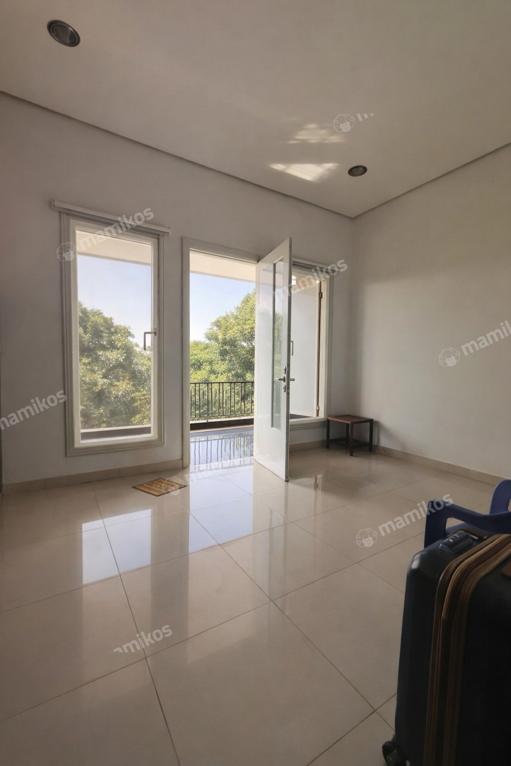 Rumah 7 Kamar Tidur 5 Kamar Mandi 3 Lantai Pantai Indah Kapuk Jakarta Utara - Photo 5