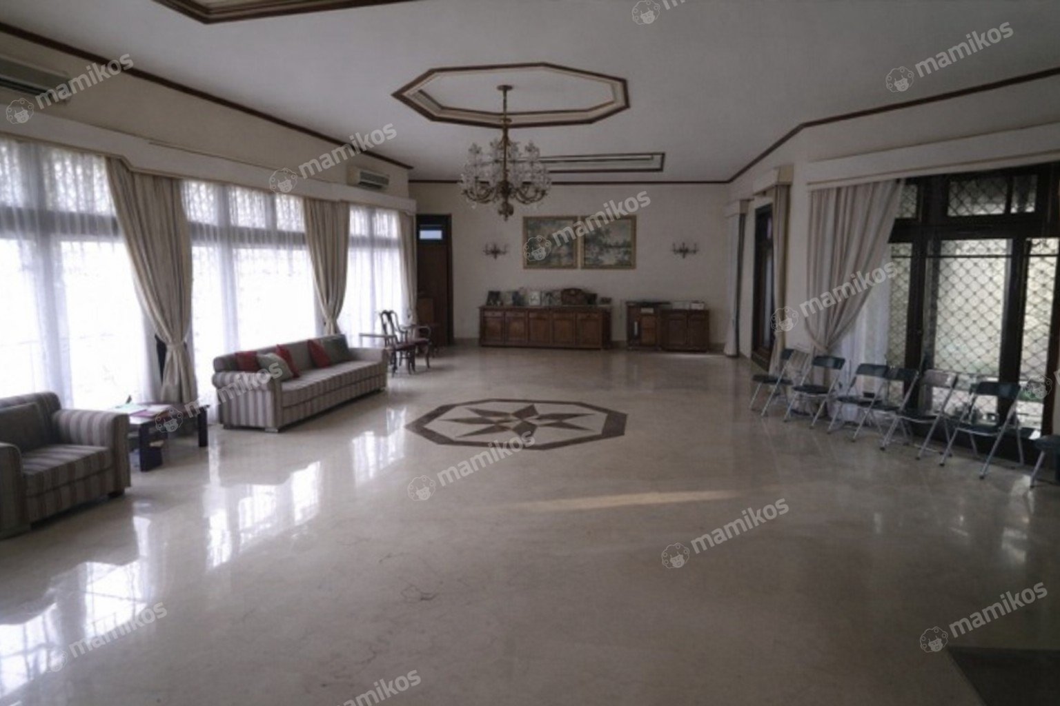 Rumah Sertifikat SHM 5 Kamar Tidur 6 Kamar Mandi Kuningan Jakarta Selatan