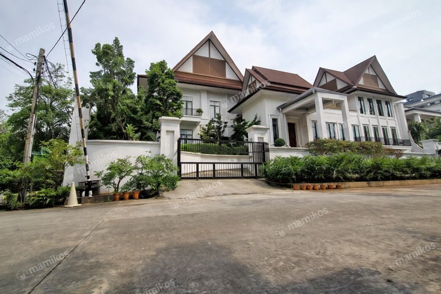 Rumah Sertifikat SHM 8 Kamar Tidur 6 Kamar Mandi Tanjung Priok Jakarta Utara - Photo 2