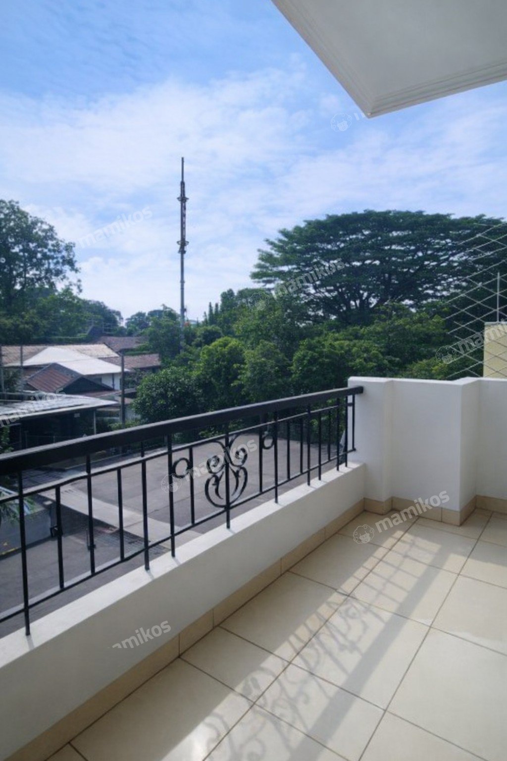 Rumah Sertifikat SHM 3 Kamar Tidur 3 Kamar Mandi Kelapa Gading Jakarta Utara - Photo 2