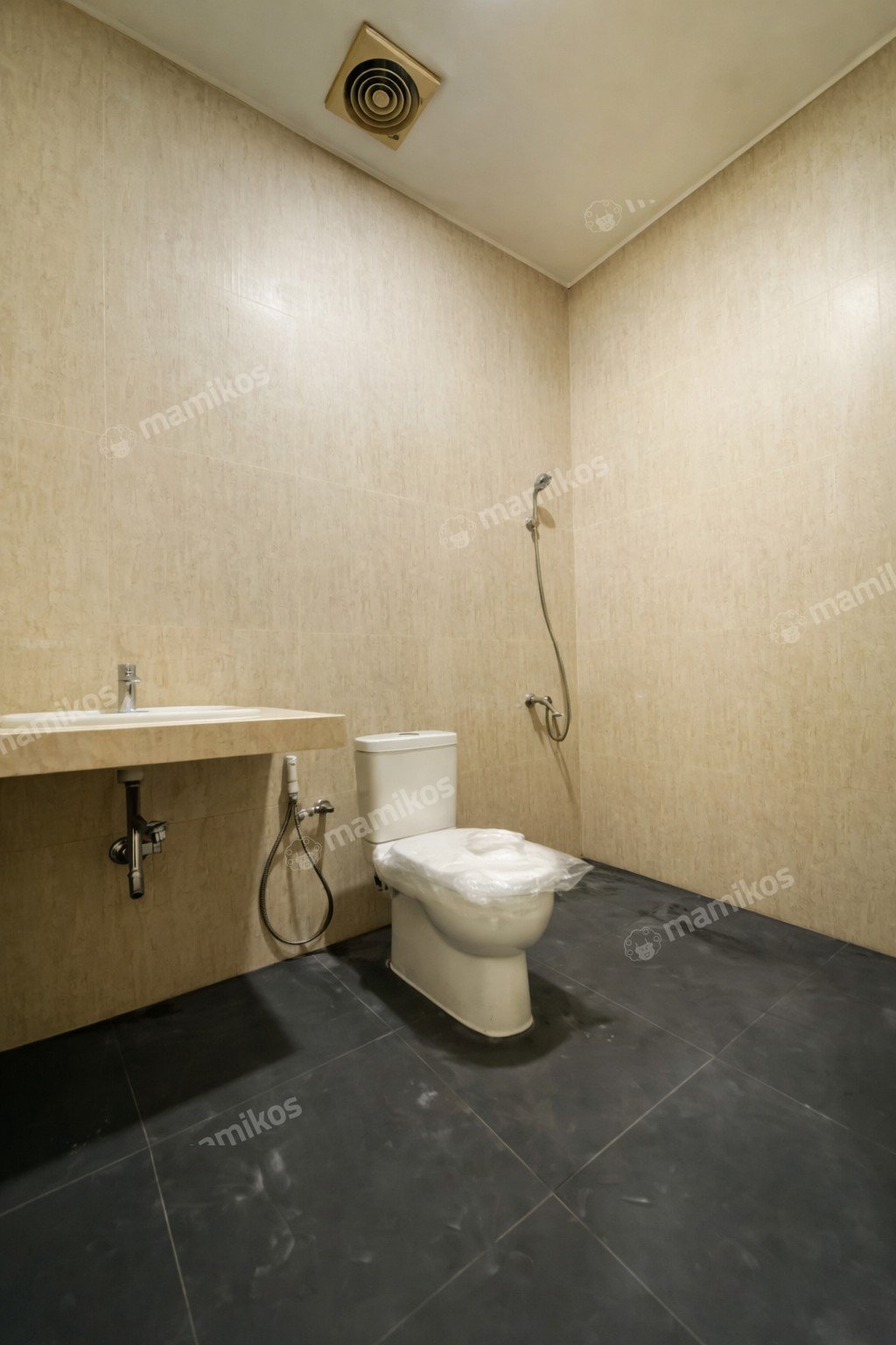 Rumah 4 Kamar Tidur 4 Kamar Mandi 3 Lantai Pantai Indah Kapuk Jakarta Utara - Photo 5