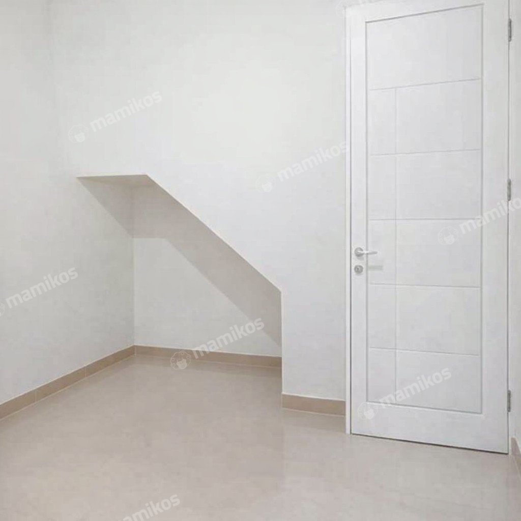 Rumah Sertifikat SHM 5 Kamar Tidur 4 Kamar Mandi Kota Wisata Jakarta Timur - Photo 5