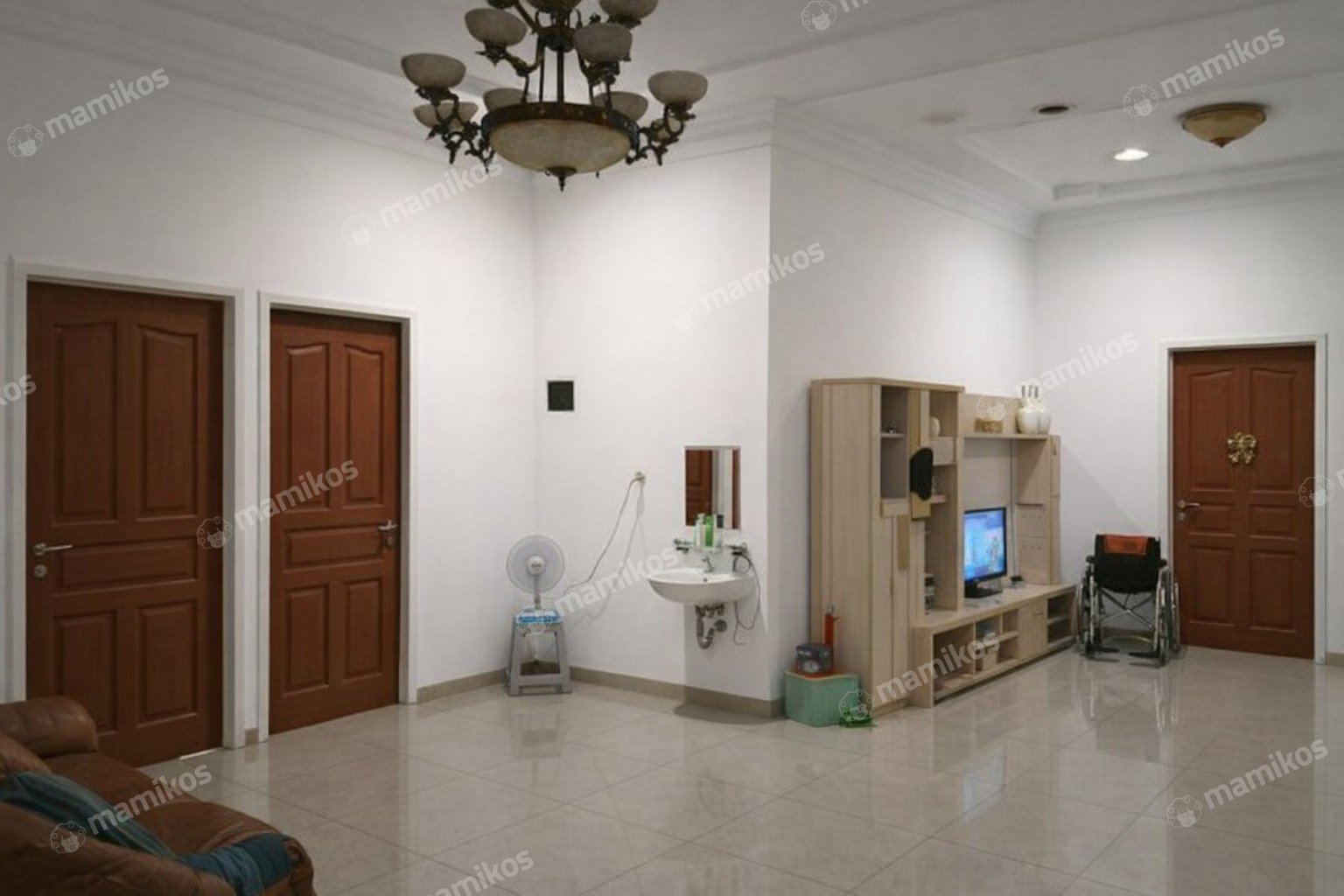 Rumah Sertifikat SHM 5 Kamar Tidur 2 Lantai Kalideres Jakarta Barat
