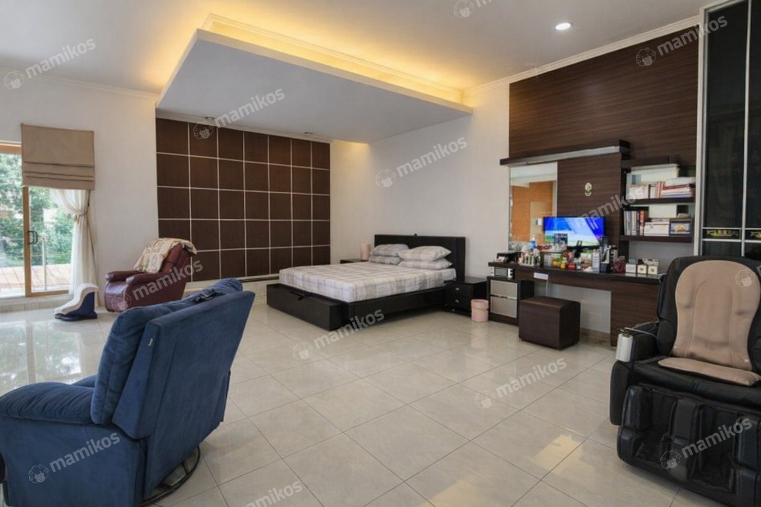 Rumah 4 Kamar Tidur 3 Kamar Mandi 2 Lantai Jatinegara Jakarta Timur