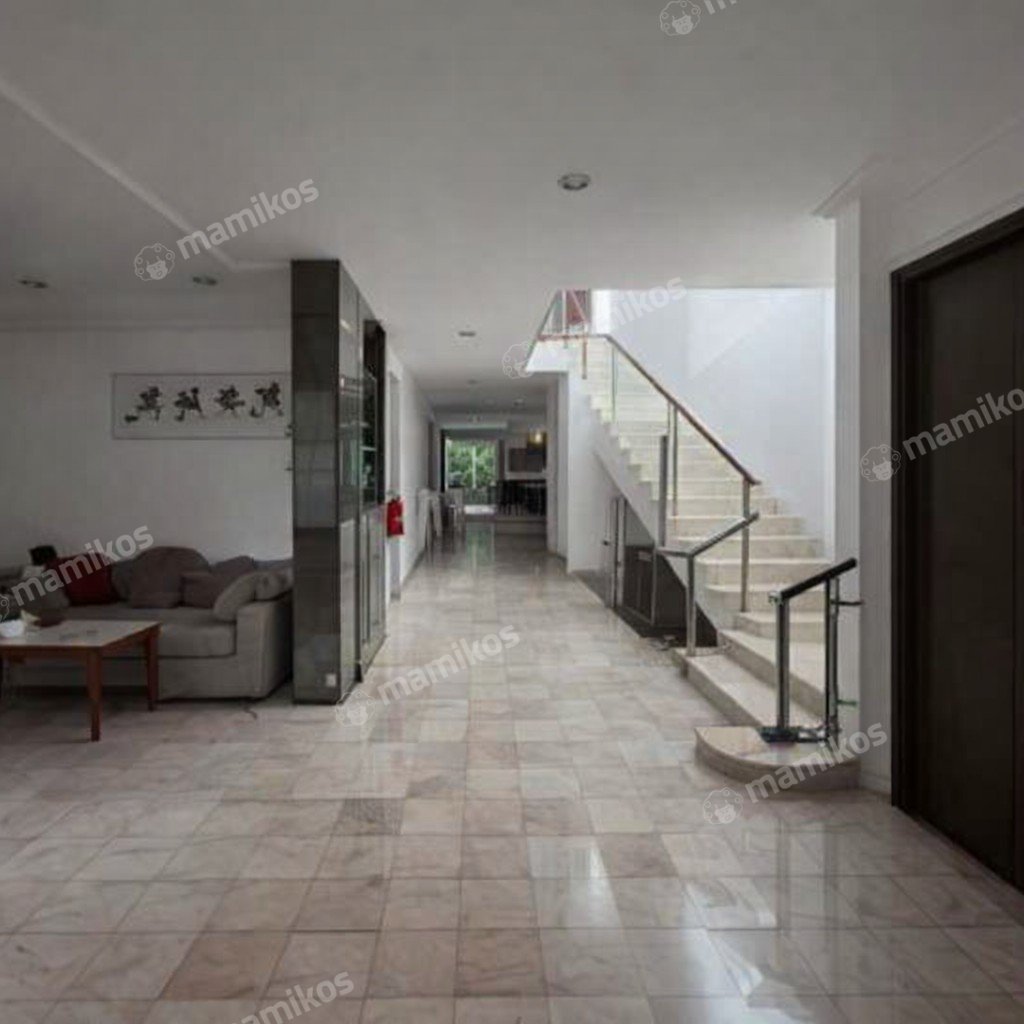 Rumah 4 Kamar Tidur 3 Kamar Mandi 2 Lantai Jatinegara Jakarta Timur - Photo 4