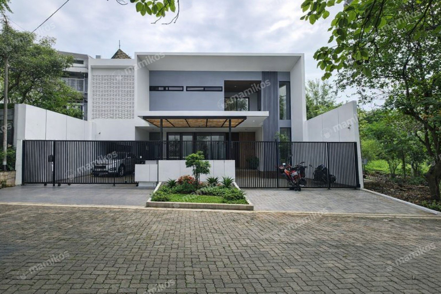 Rumah Sertifikat SHM 5 Kamar Tidur 6 Kamar Mandi Cinere Jakarta Selatan