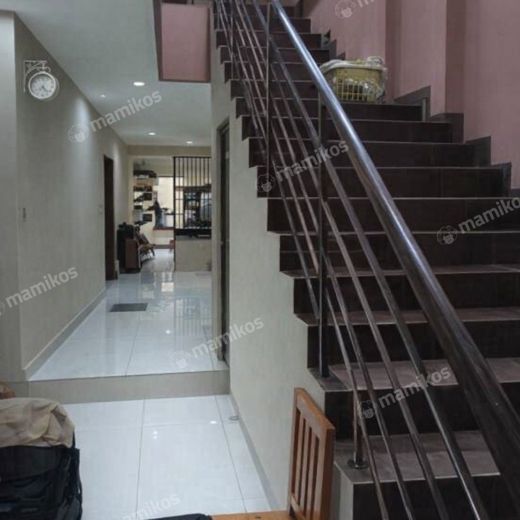 Rumah Sertifikat SHM 6 Kamar Tidur 4 Kamar Mandi Sunter Jakarta Utara - Photo 3