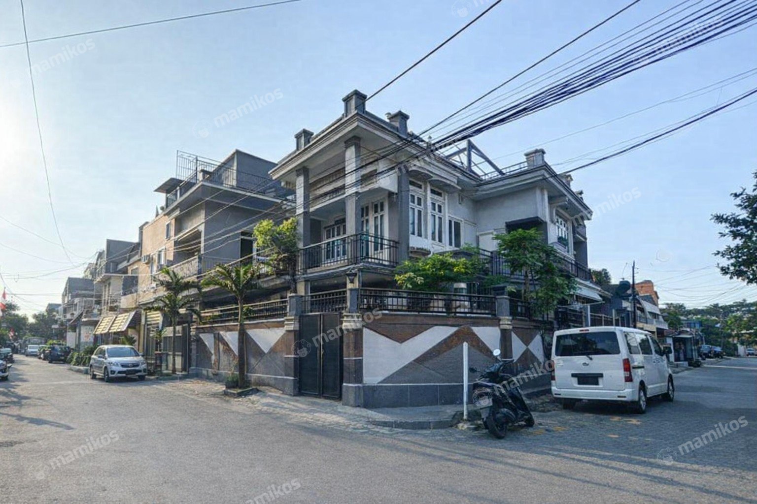 Rumah Sertifikat SHM 5 Kamar Tidur 5 Kamar Mandi Kelapa Gading Jakarta Utara