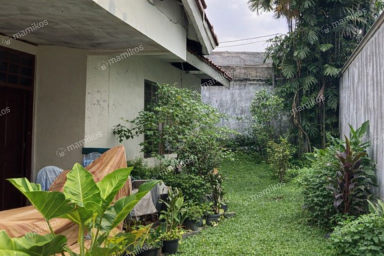Rumah Sertifikat SHM 3 Kamar Tidur 1 Kamar Mandi Kemang Jakarta Selatan