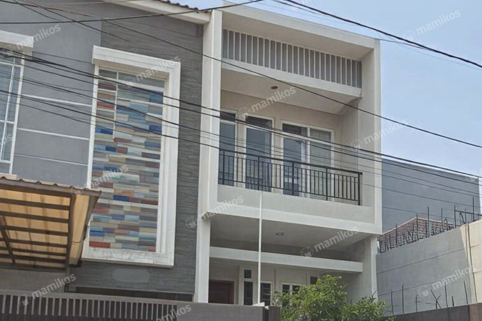 Rumah Sertifikat SHM 4 Kamar Tidur 3 Kamar Mandi Kedoya Utara Jakarta Barat