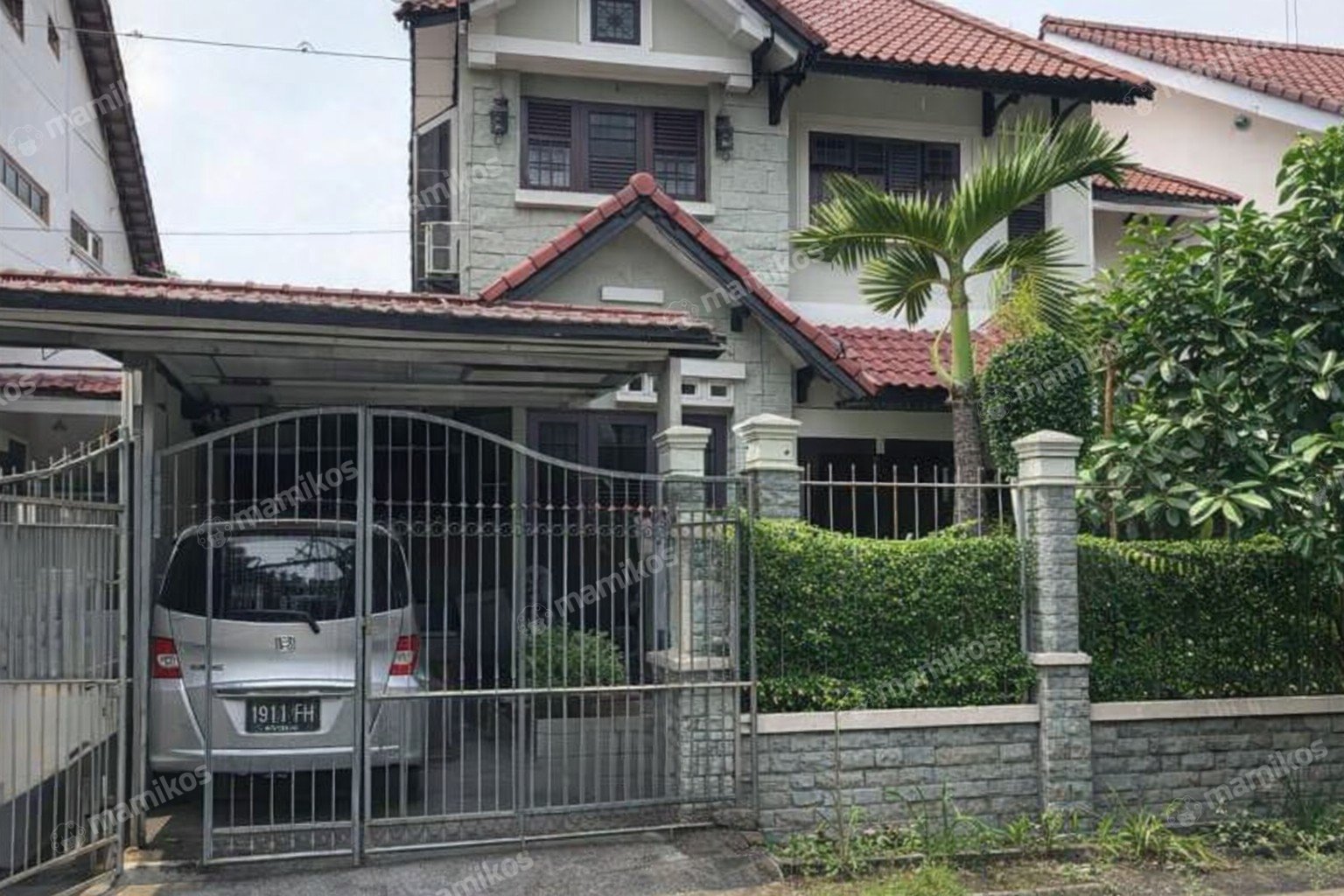 Rumah Sertifikat SHM 7 Kamar Tidur 4 Kamar Mandi Cibubur Jakarta Timur