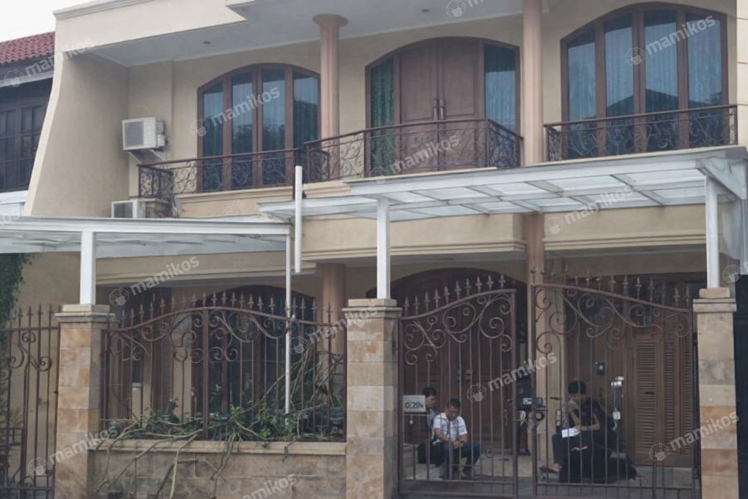 Rumah Sertifikat SHM 5 Kamar Tidur 4 Kamar Mandi Kelapa Gading Jakarta Utara