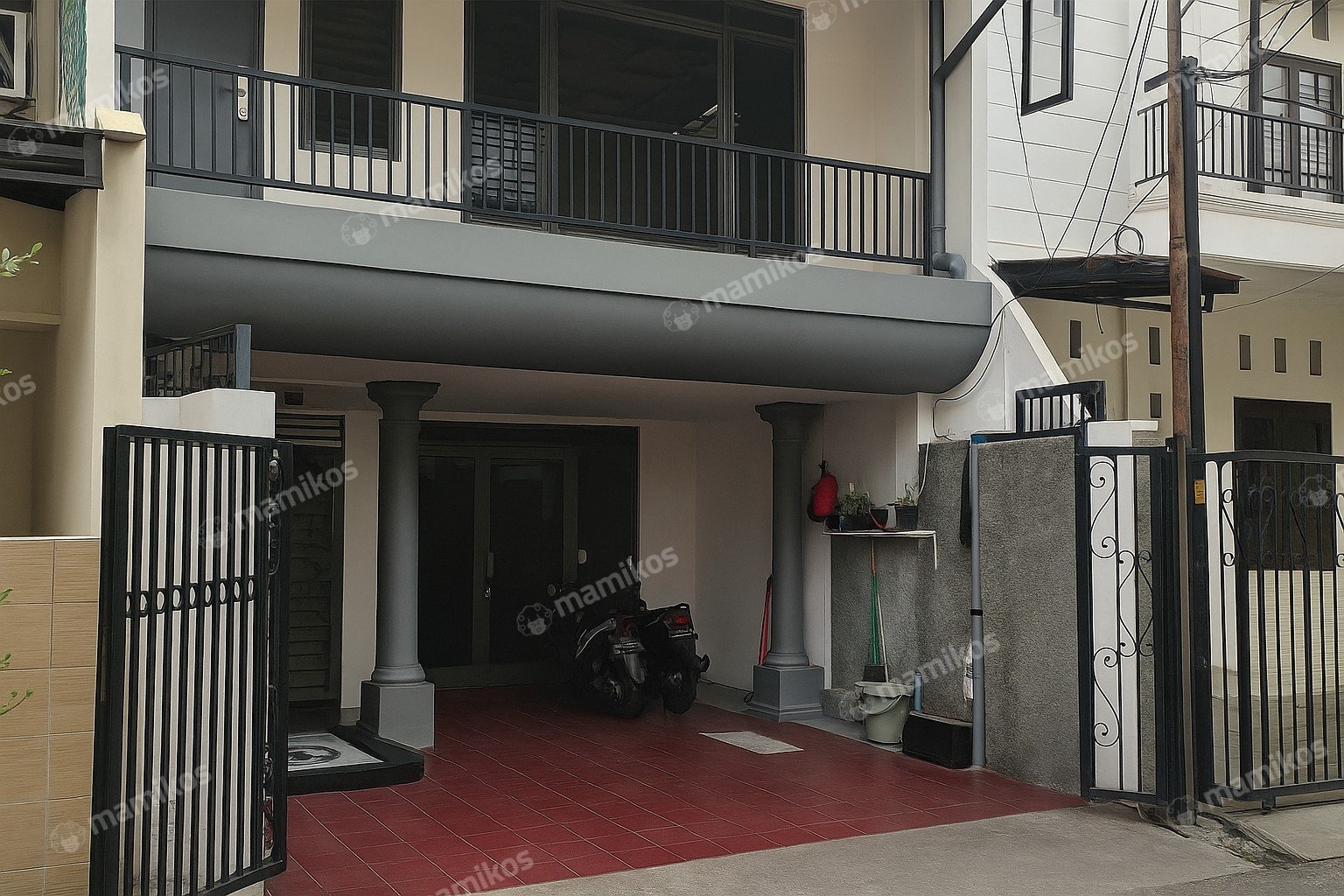 Rumah 4 Kamar Tidur 2 Kamar Mandi 2 Lantai Rawamangun Jakarta Timur