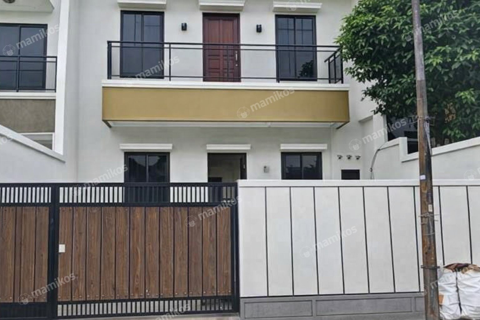 Rumah Sertifikat SHM 4 Kamar Tidur 3 Kamar Mandi Bintaro Jakarta Selatan