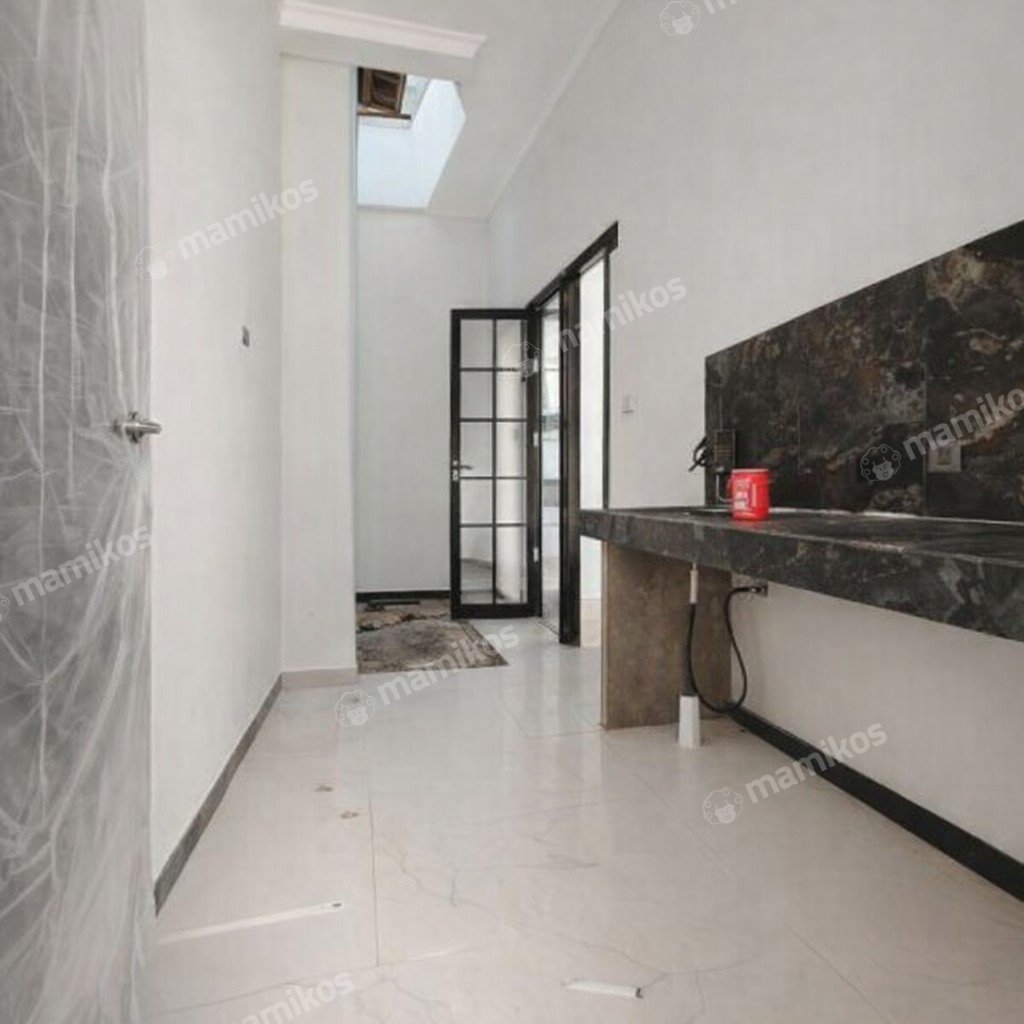 Rumah 4 Kamar Tidur 4 Kamar Mandi 2 Lantai Ciracas Jakarta Timur - Photo 4