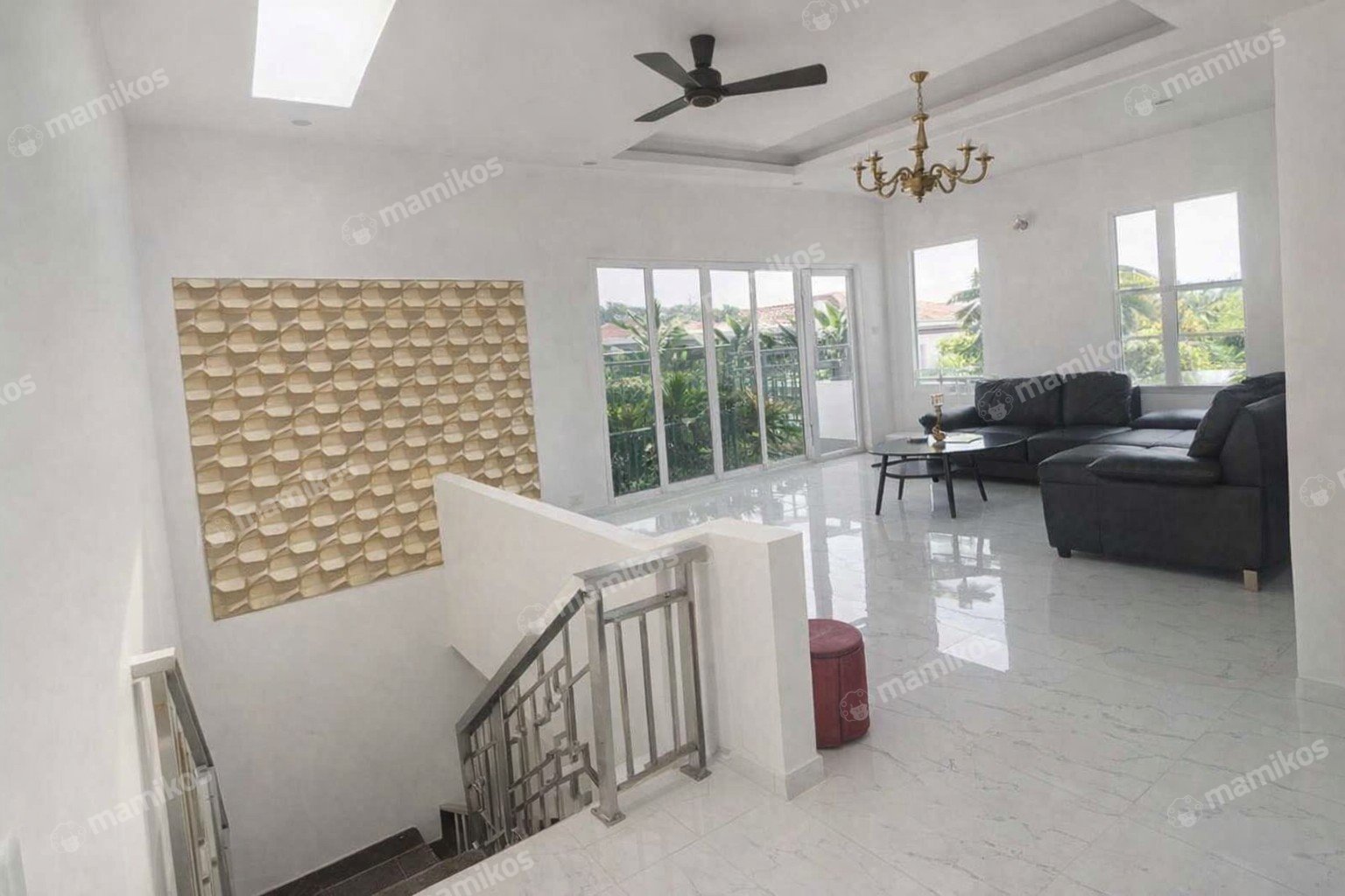 Rumah Sertifikat SHM 7 Kamar Tidur 3 Kamar Mandi Duri Kosambi Jakarta Barat - Photo 2