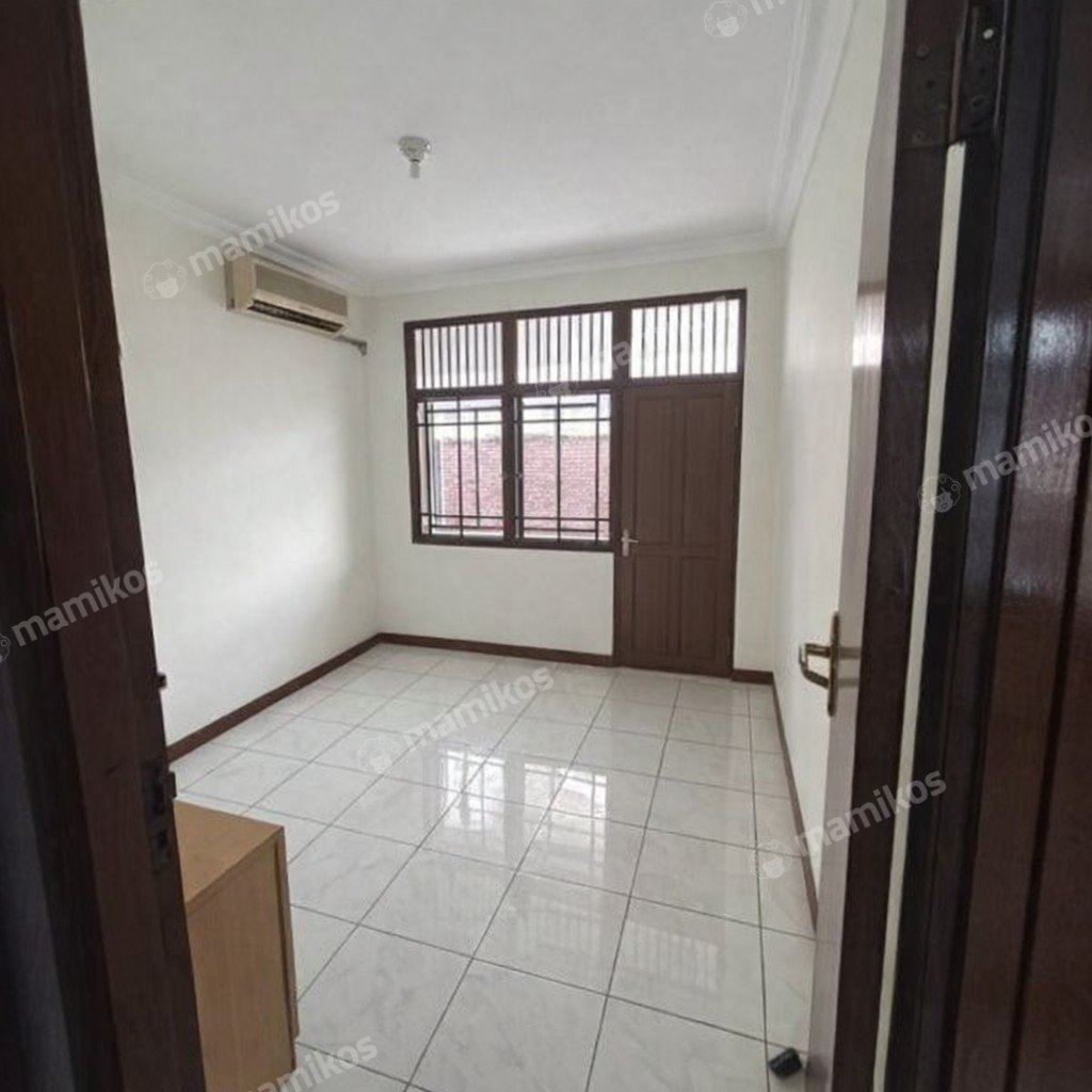Rumah Sertifikat SHM 4 Kamar Tidur 2 Kamar Mandi Duri Kosambi Jakarta Barat - Photo 5