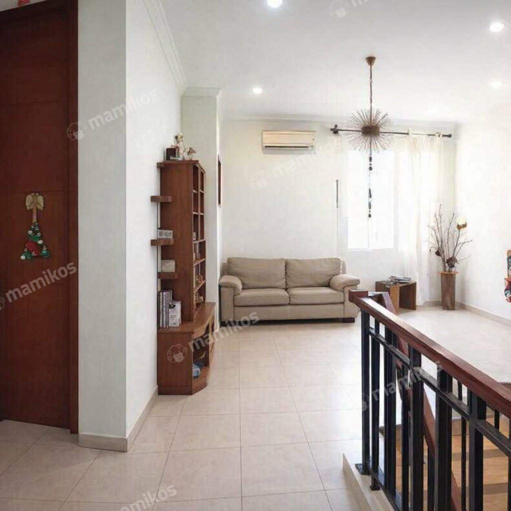 Rumah Sertifikat SHM 4 Kamar Tidur 3 Kamar Mandi Taman Ratu Jakarta Barat - Photo 3
