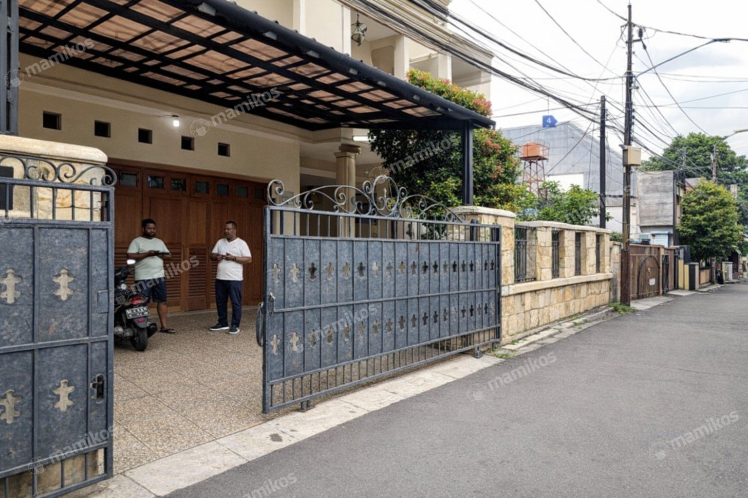 Rumah Sertifikat SHM 7 Kamar Tidur 4 Kamar Mandi Cilandak Jakarta Selatan