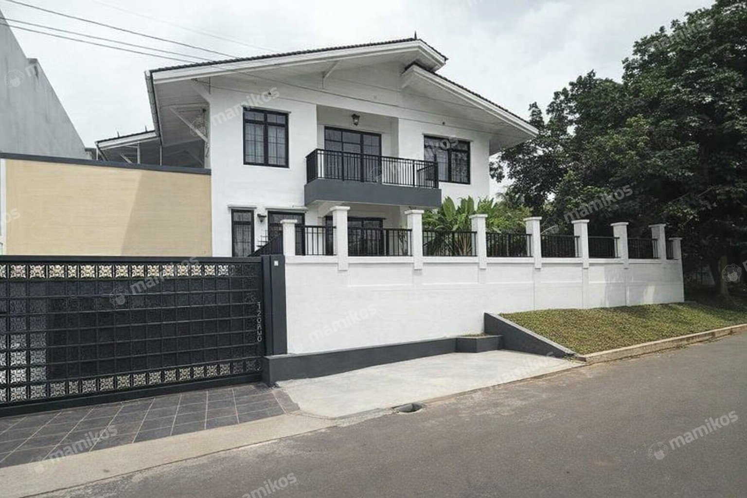 Rumah Sertifikat SHM 8 Kamar Tidur 6 Kamar Mandi Pondok Indah Jakarta Selatan