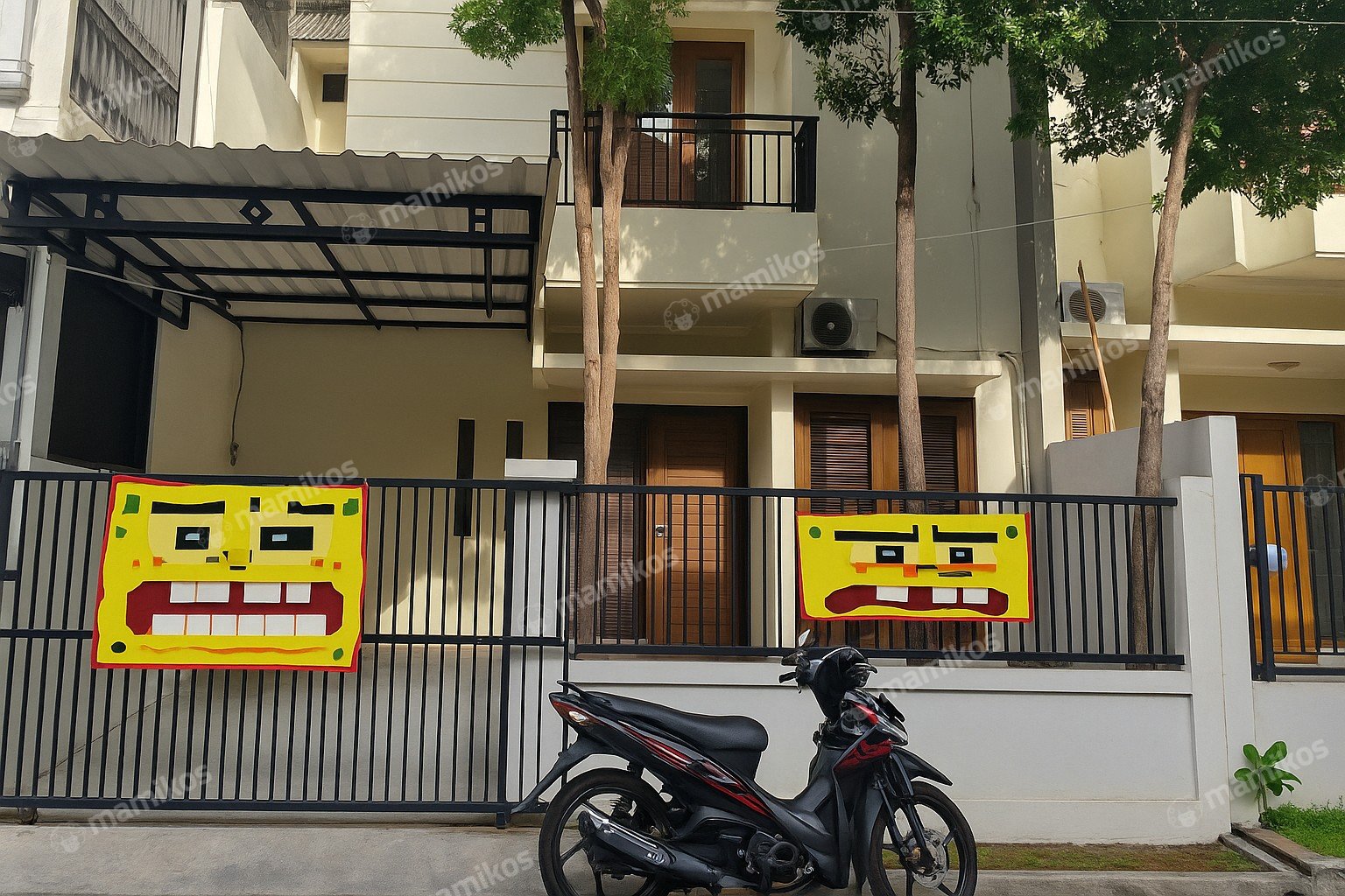 Rumah Sertifikat SHM 4 Kamar Tidur 4 Kamar Mandi Jatinegara Jakarta Timur